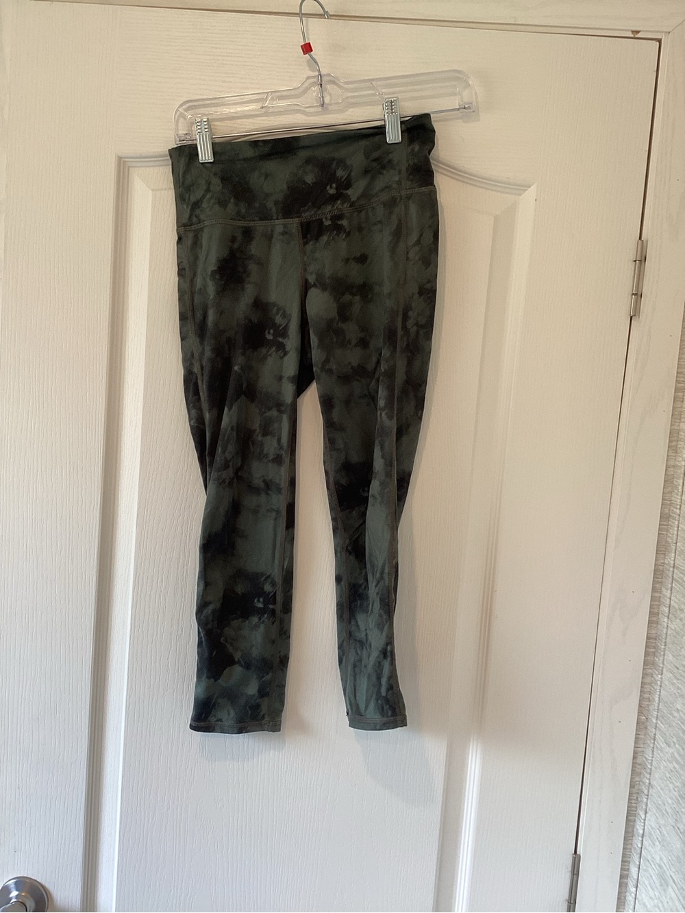 Athleta Dark Green & Black Tie-Dye Leggings XS EUC